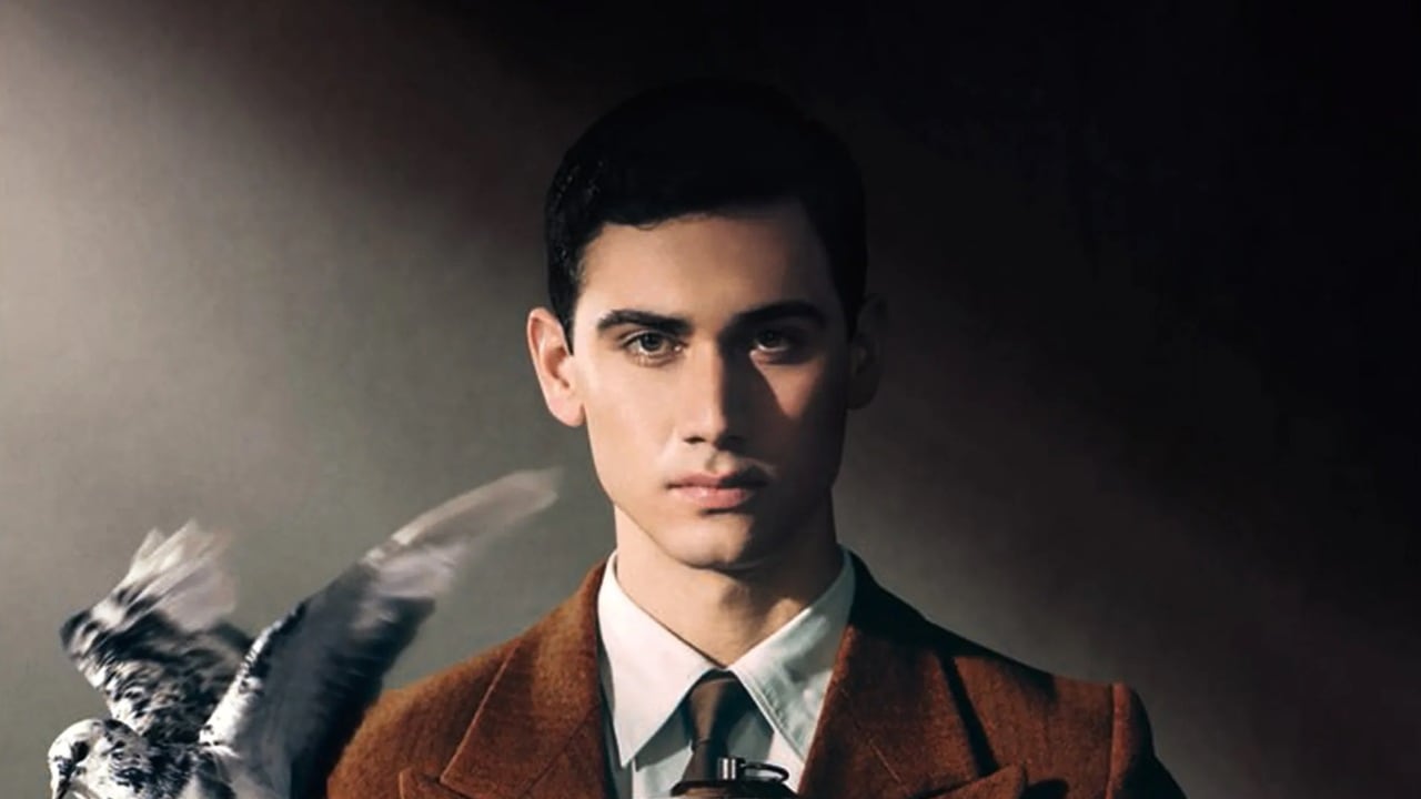 Alejandro Speitzer protagoniza esta sangrienta serie de Netflix llena de venganza y amor no correspondido