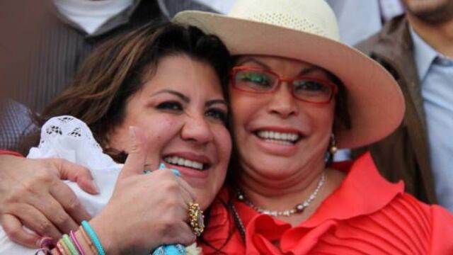 Elba Esther Gordillo y Mónica Arriola