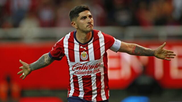Pocho Guzmán, en un partido con Chivas.