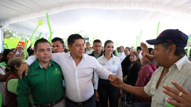 Ricardo Gallardo inicia obras en El Naranjo, San Luis Potosí
