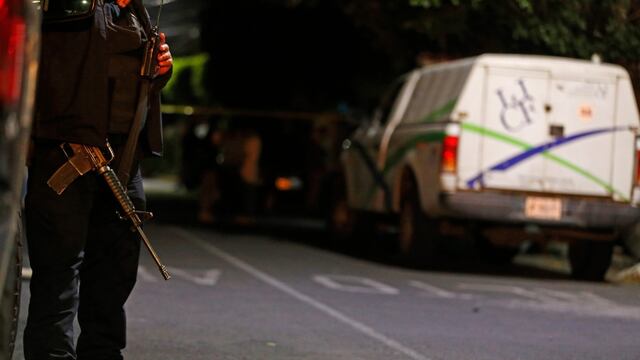 El atacante hirió a sus padres con un cuchillo.