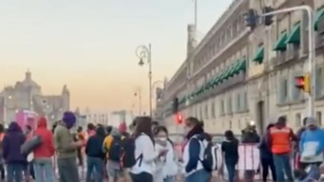 migrantes protestan afuera de Palacio Nacional/captura de video