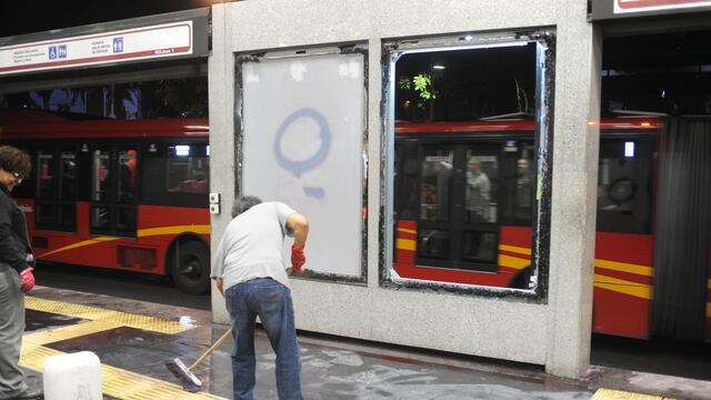 La estación Glorieta de Insrugentes del Metrobús reanudó su servicio durante la mañana del sábado 17 de agosto.