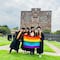 VIDEO: Estudiante de la UNAM denuncia discriminación por rechazo a su bandera LGBT durante foto de generación