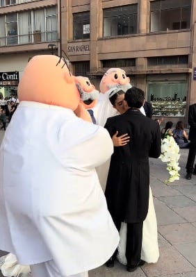 Dr. Simi se une a una boda en San Luis Potosí.