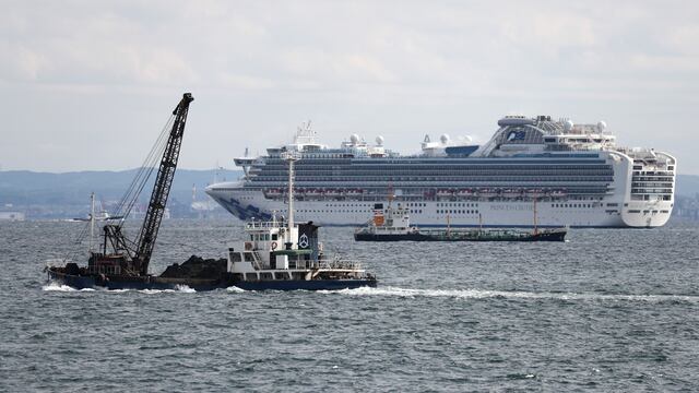 El crucero "Diamond Princess" en Yokohama, Japón.