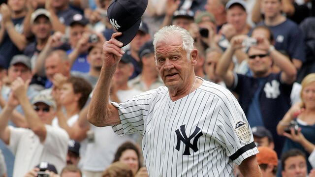Don Larsen recibió un homenaje por parte de los Yankees en 2008