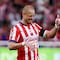 Chicharito se olvida de Chivas y ya mejor se puso a promocionar el club de fumadores de su mentor Diego Dreyfus