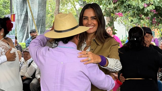 Ale Rojo de la Vega celebra el Día del Adulto y Adulta Mayor.