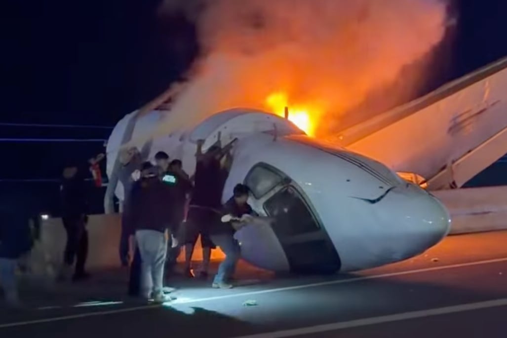 Avioneta se estrella en una autopista de Laredo, Texas