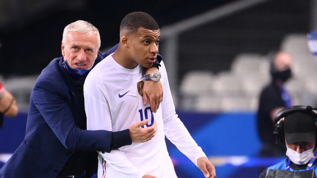 Didier Deschamps y Kylian Mbappe