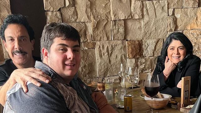 Victoria Ruffo, Omar Fayad, Vicky y Anuar