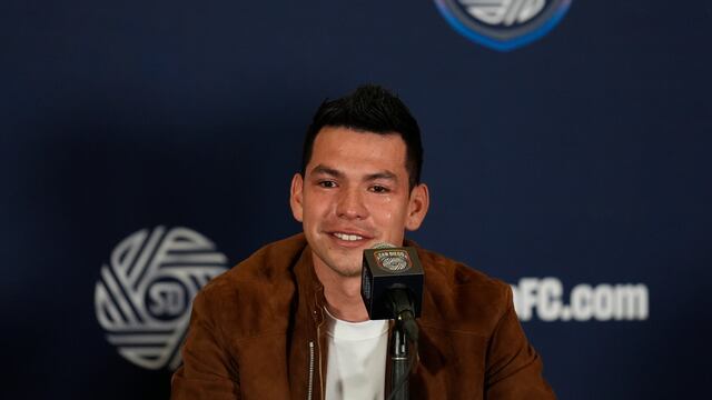 Chucky Lozano en su presentación con San Diego FC.