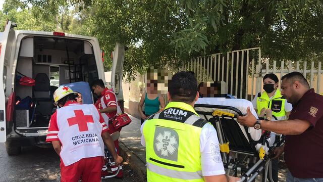 Alumnos y maestra sufren golpe de calor en la primaria Leona Vicario de Ciudad Victoria