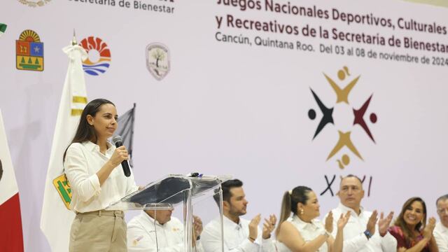 Ana Paty Peralta inaugura Juegos Nacionales de trabajadores del Sebien