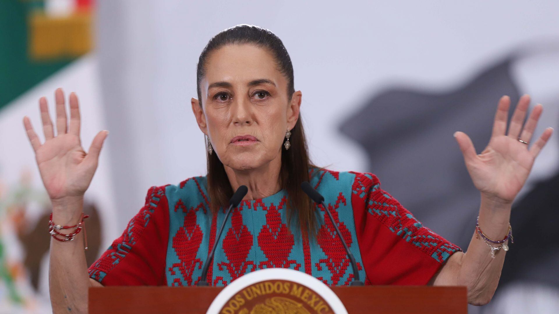 “Nadie va a afectar el proyecto”: Sheinbaum responde a campaña que atribuye a Milei y Hernández