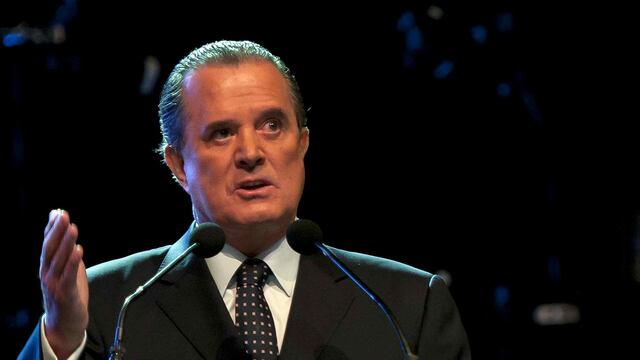 Raúl Orvañanos en el Salón de la Fama