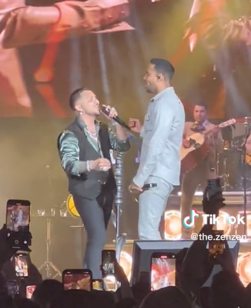 Christian Nodal y Romeo Santos; comparativa de su estatura.