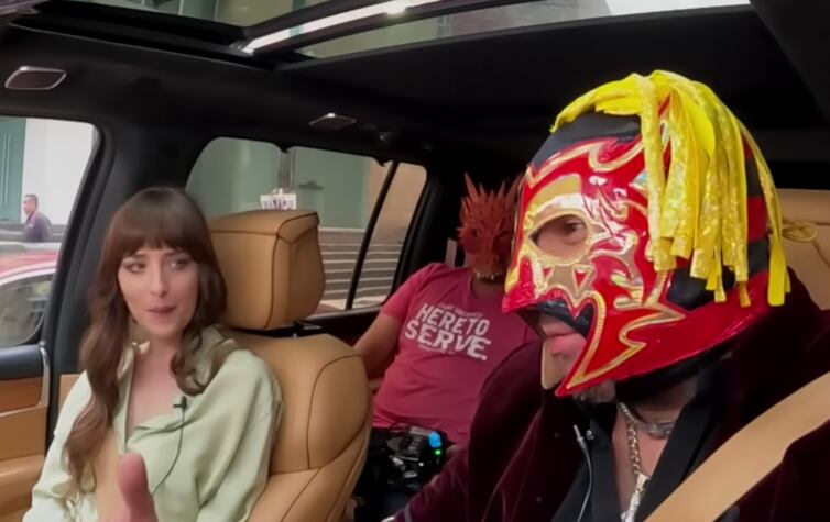 Dakota Johnson y el Escorpión Dorado