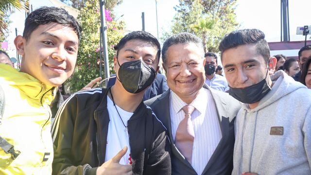 Julio Menchaca fue reconocido por el embajador de México en Alemania