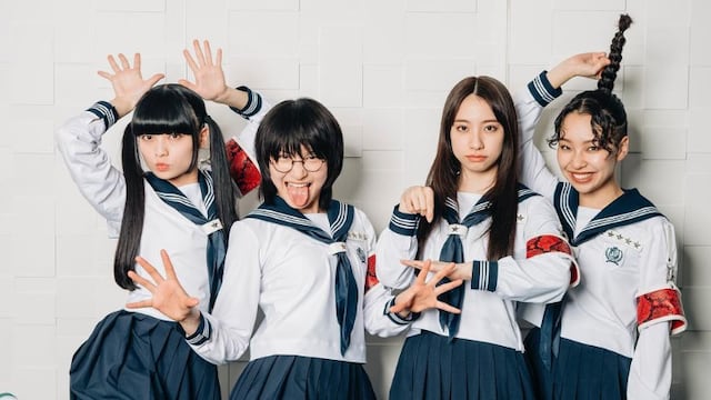 Atarashii Gakko!, grupo japonés