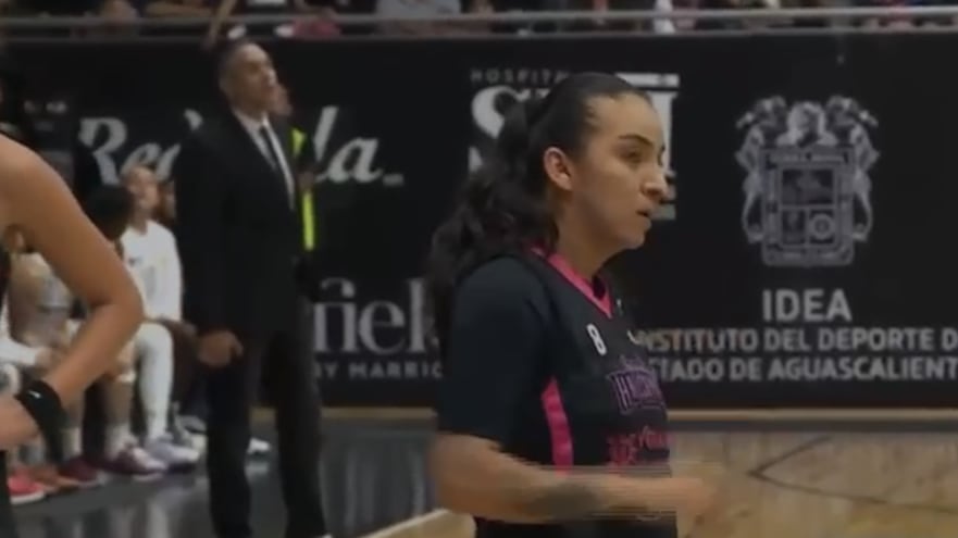 Narrador de basquetbol hace comentario misógino y es suspendido por toda la temporada