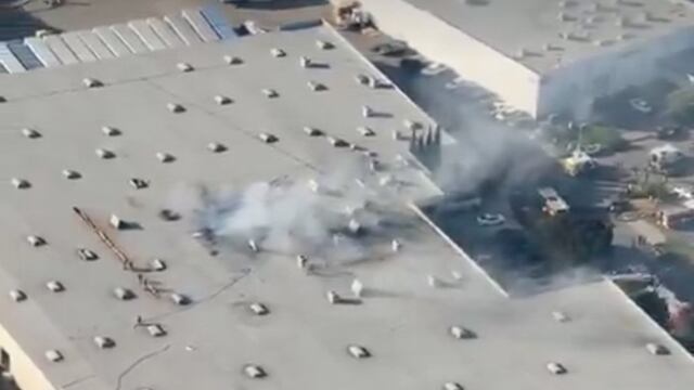 Otro accidente aéreo: Se estrella avioneta en Fullerton, California.