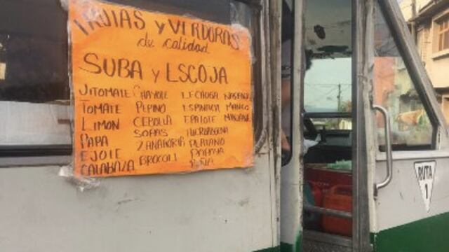 Microbús-verdulería en Xochimilco.