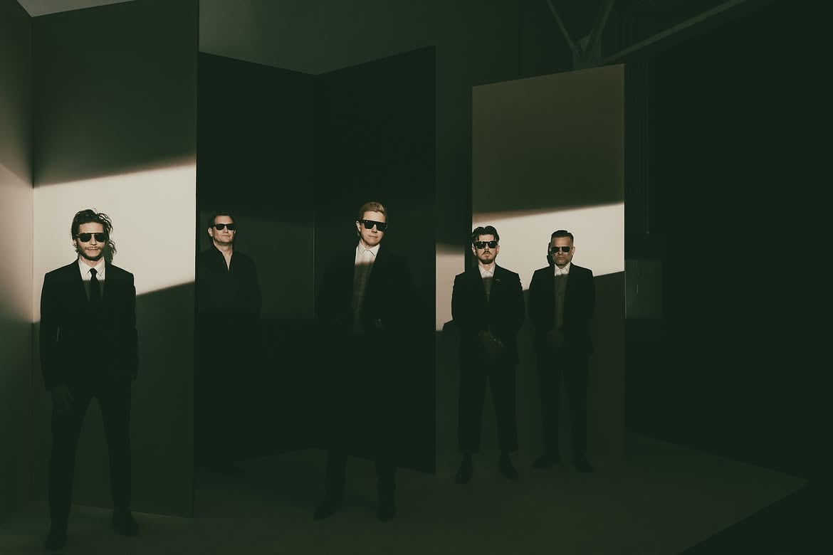 Interpol prepara anuncio para hoy en la CDMX y aumenta la expectativa entre sus fans