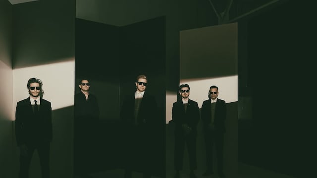 Interpol prepara anuncio para hoy en la CDMX y aumenta la expectativa entre sus fans