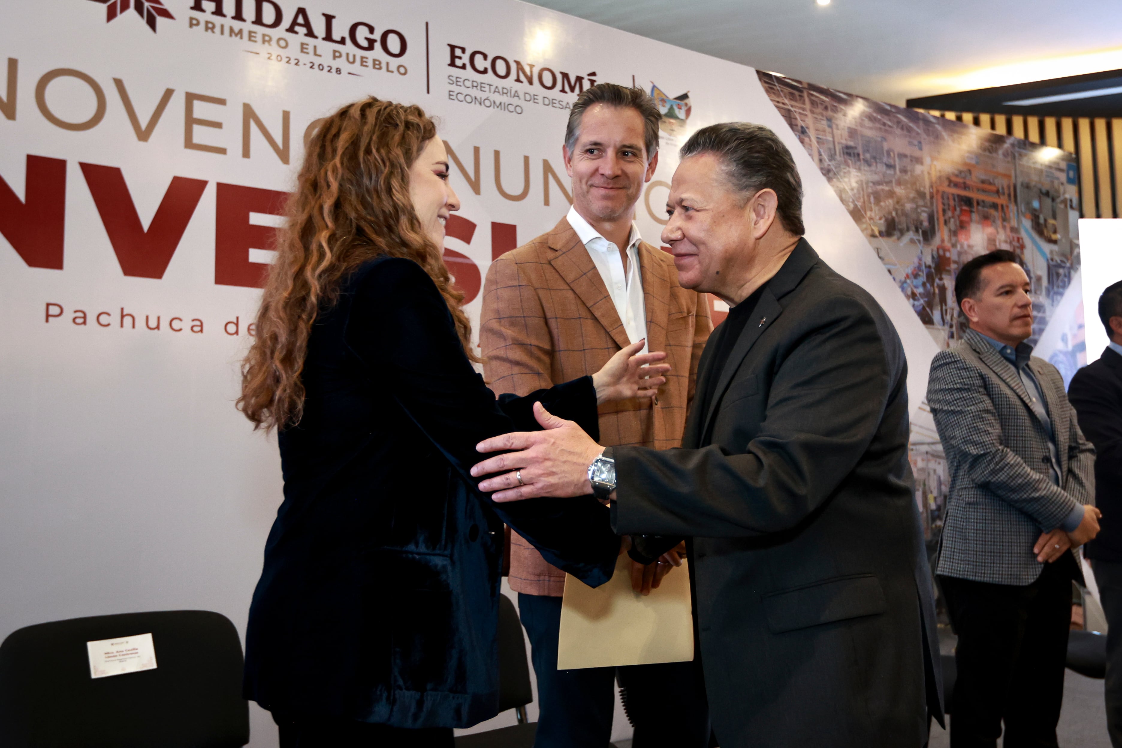 Hidalgo alcanza 147 mil 697 mdp en inversión privada con Julio Menchaca.