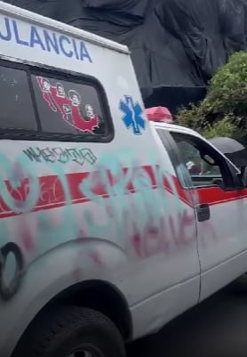 CNTE usó una ambulancia para evadir operativo durante protestas en CDMX