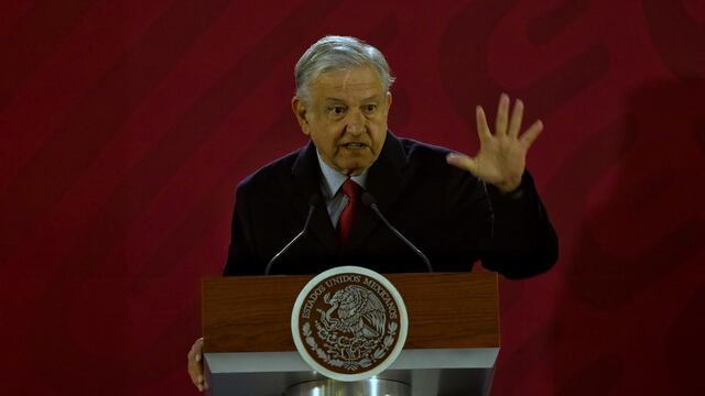 Andrés Manuel López Obrador. Revelaciones sobre pipas.