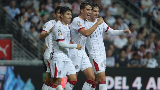 Jugadores de Chivas fueron sancionados por una indisciplina