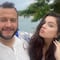 Carolyn Adams responde críticas por vacaciones en hotel de lujo en Cancún: “Sí trabajamos, pero no lo publicamos”