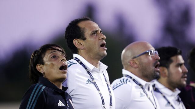 Maribel Domínguez, separada de la Sub 20 con su cuerpo técnico.