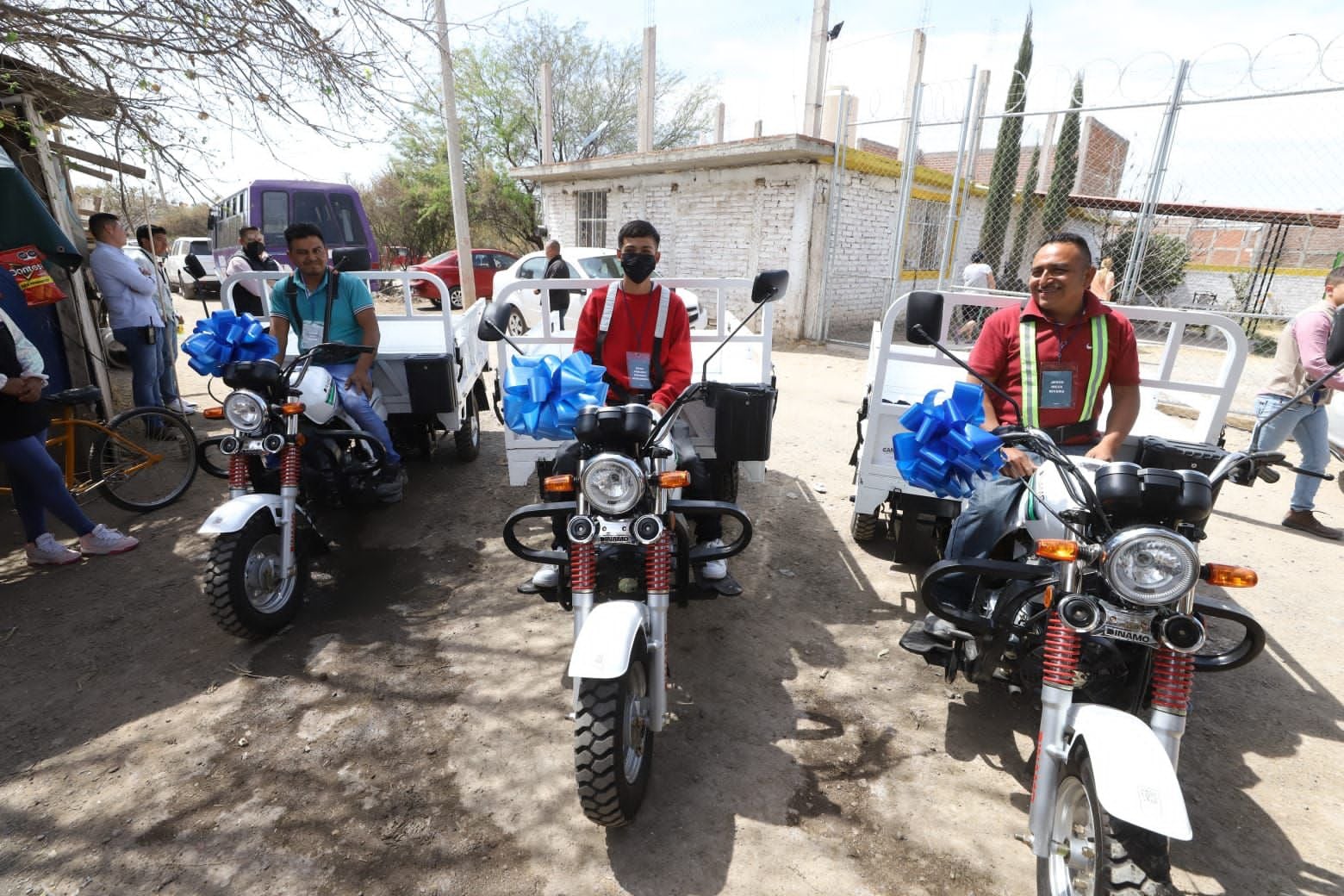 Beneficiarios del cambio animales de arrastre por motos de carga en Guanajuato