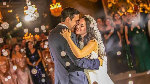 César Garza Arredondo y Vianey Zambrano.