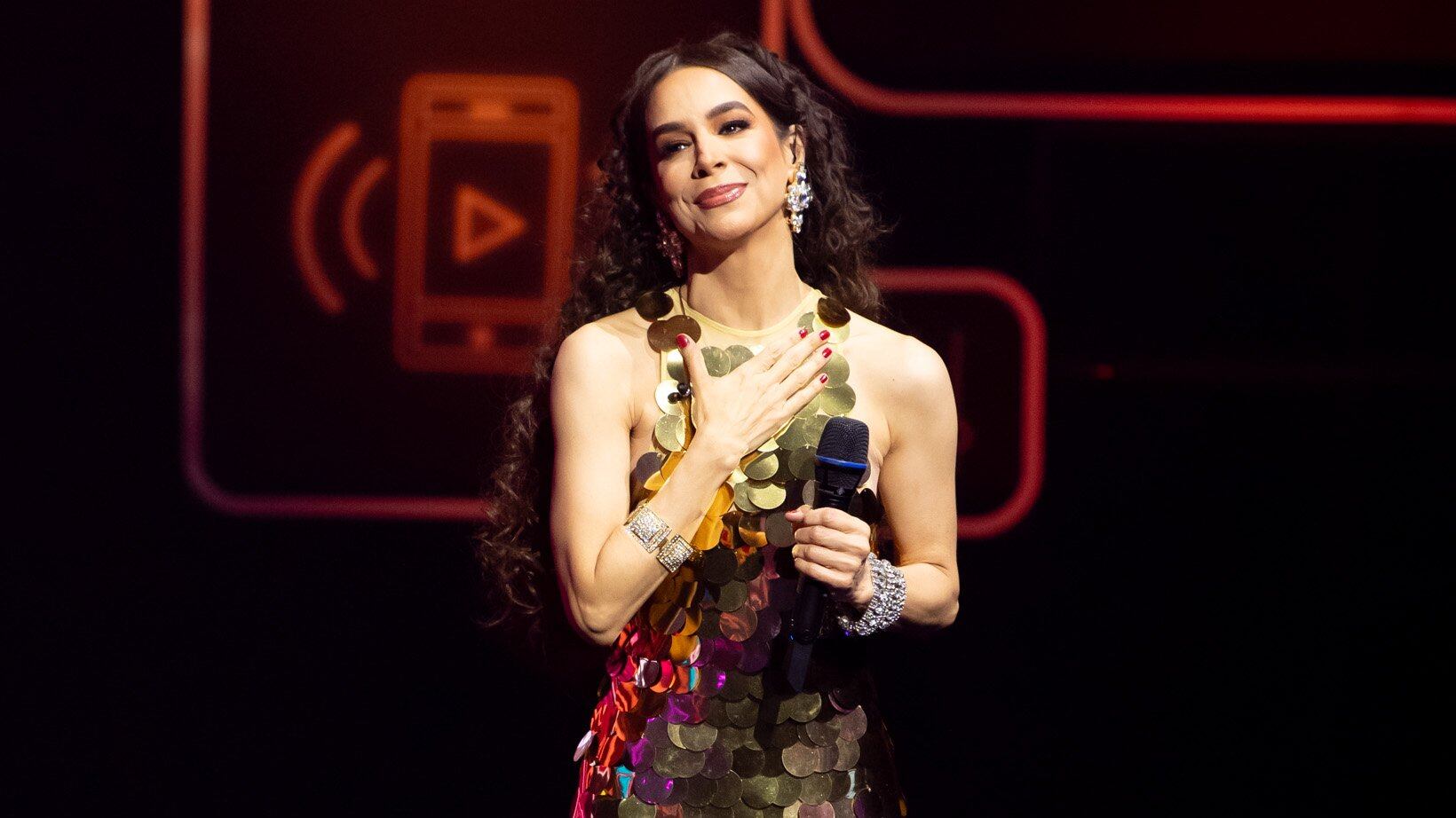 Juego de Voces 2024: Biby Gaytán regresó a la televisión para cantar Timbiriche y retar a Eduardo Capetillo