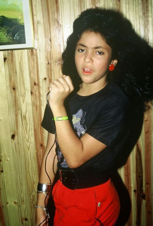Shakira usando Casio