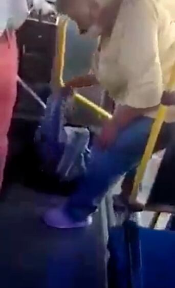 captura de video a presunto ladrón desnudo en Toluca, Edo Méx