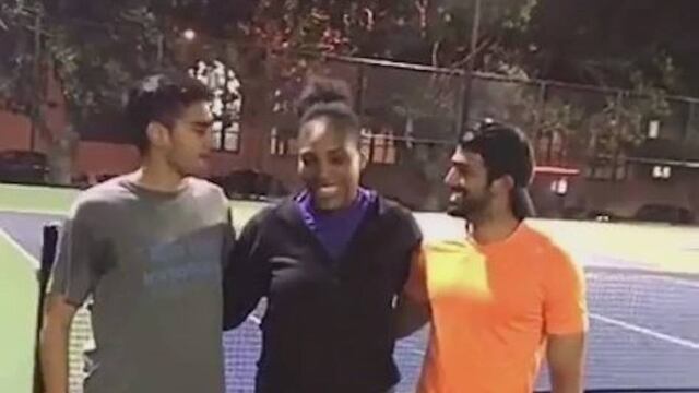 Serena Williams sorprendió a un par de jugadores amateurs