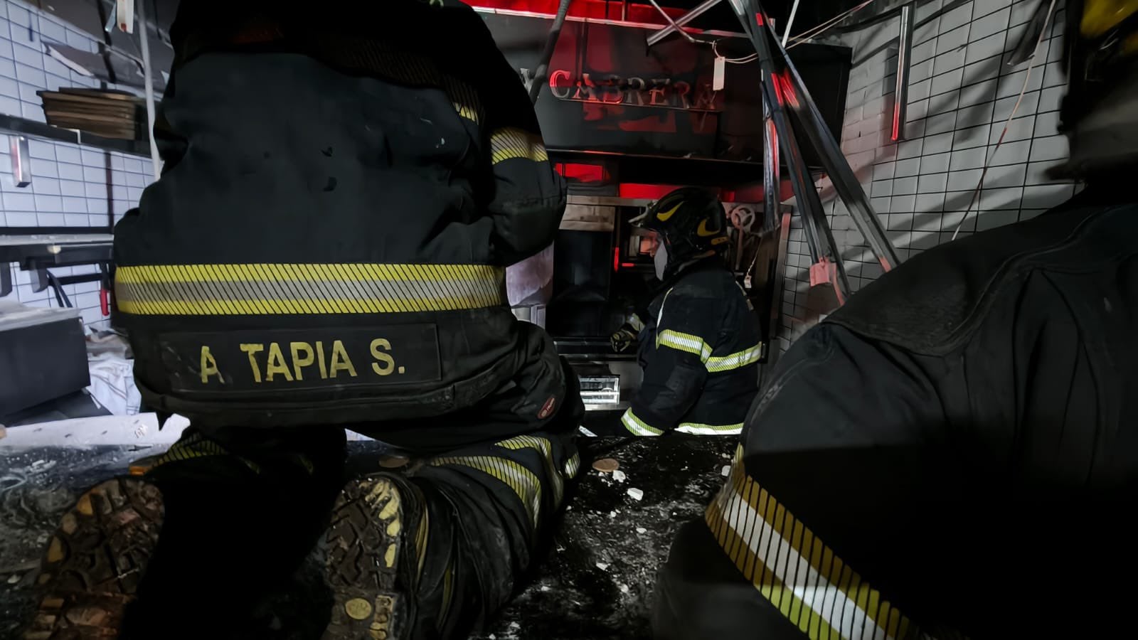 Explosión en La Cabrera de la colonia Roma desata incendio