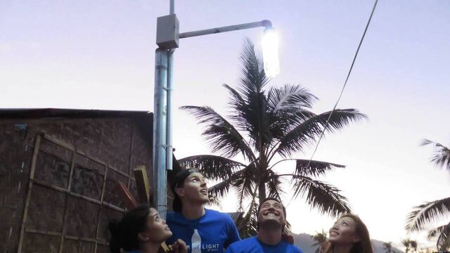 El proyecto 'Liter of Light', integrado a las calles.