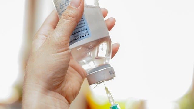 Primera inyeccion acticonceptiva para hombres.