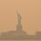 VIDEO: El cielo de Nueva York se tiñe de naranja por los incendios forestales en Canadá