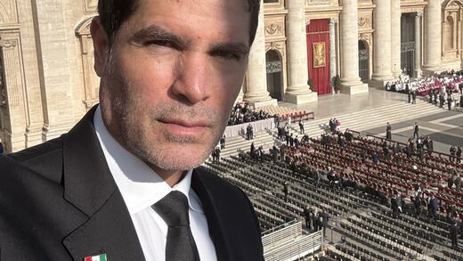 Eduardo Verástegui no aprendió nada de la funa al Chicharito y se aventó un comentario igual de machista