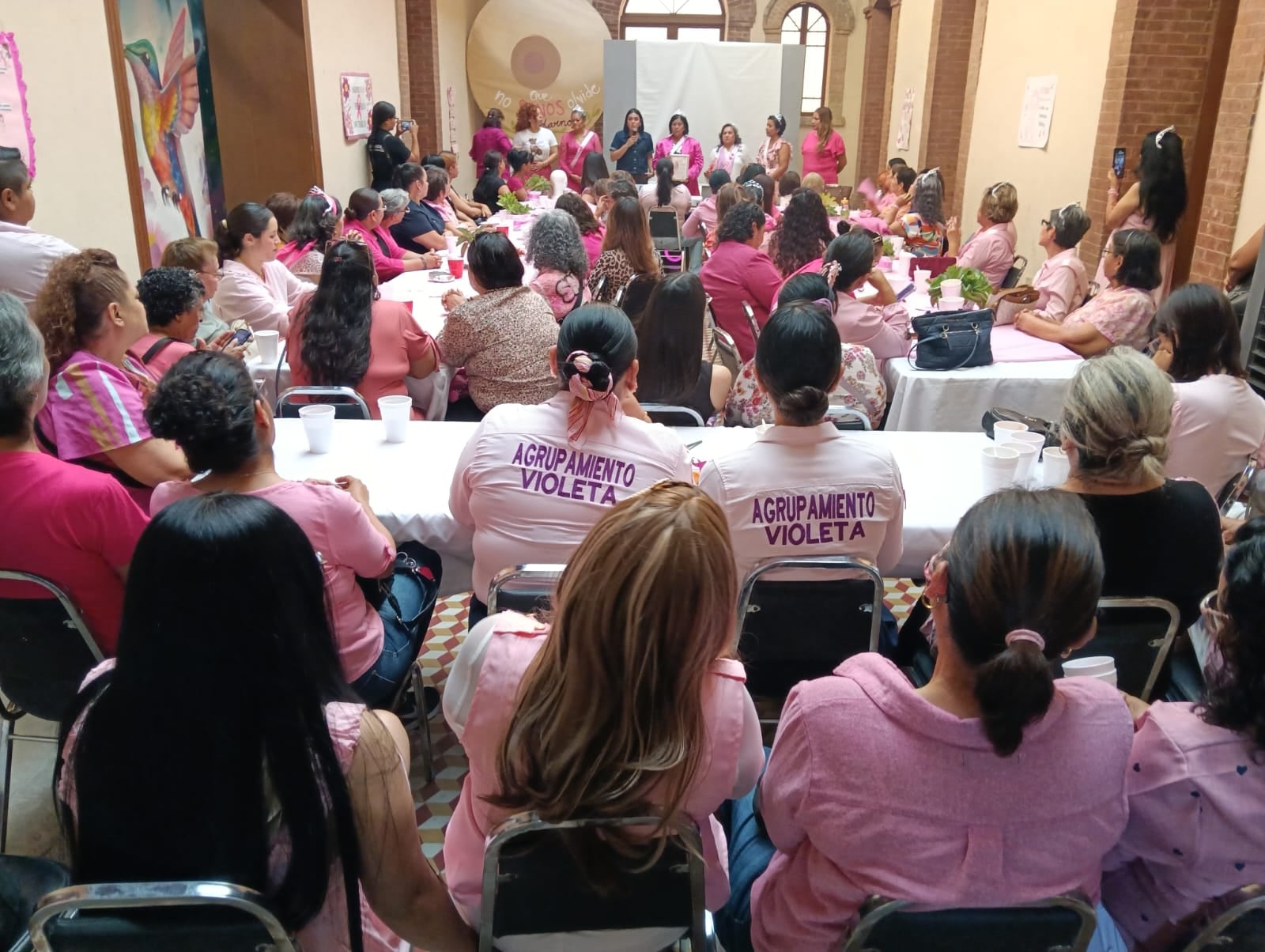 Andrés Mijes impulsa prevención del cáncer de mama en Escobedo