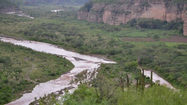 Agua tóxica. Buenavista del Cobre rechaza demanda de Profepa por derrame en río. Foto/Cuartoscuro