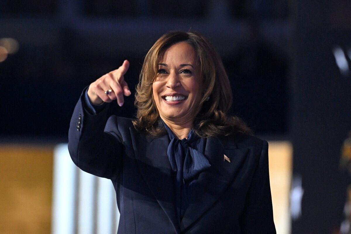 Kamala Harris y su discurso completo en español en YouTube